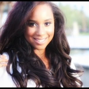 Meet your Posher, Candice